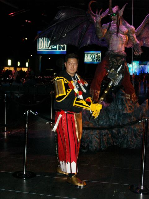 paladin_costume